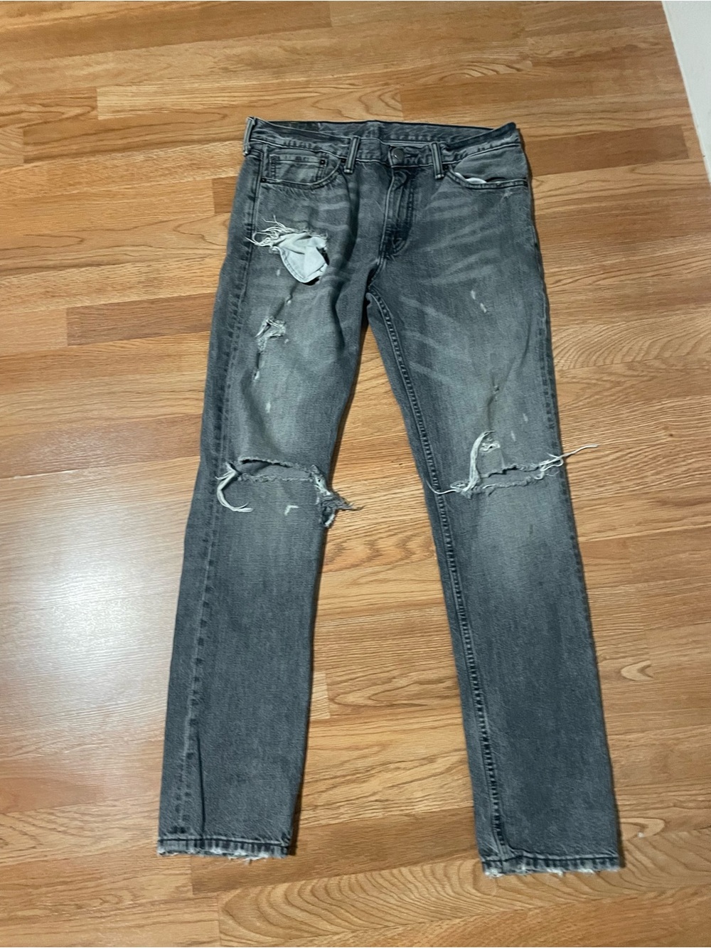 Levi's Men's Skinny Distressed Charcoal Gray Jeans
